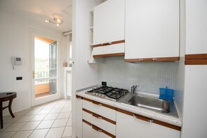 Appartamento familiare | Cucina privata | Frigorifero, microonde, macchina per tè/caffè, bollitore elettrico