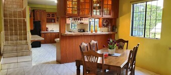 Cozy 3 bedroom house. Perfect for Couples, Families, Groups etc.