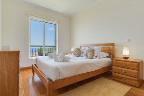 Ferienhaus | 2 Schlafzimmer, Schreibtisch