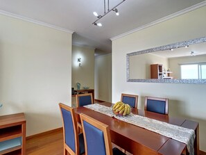 Hus | 2 sovrum och skrivbord