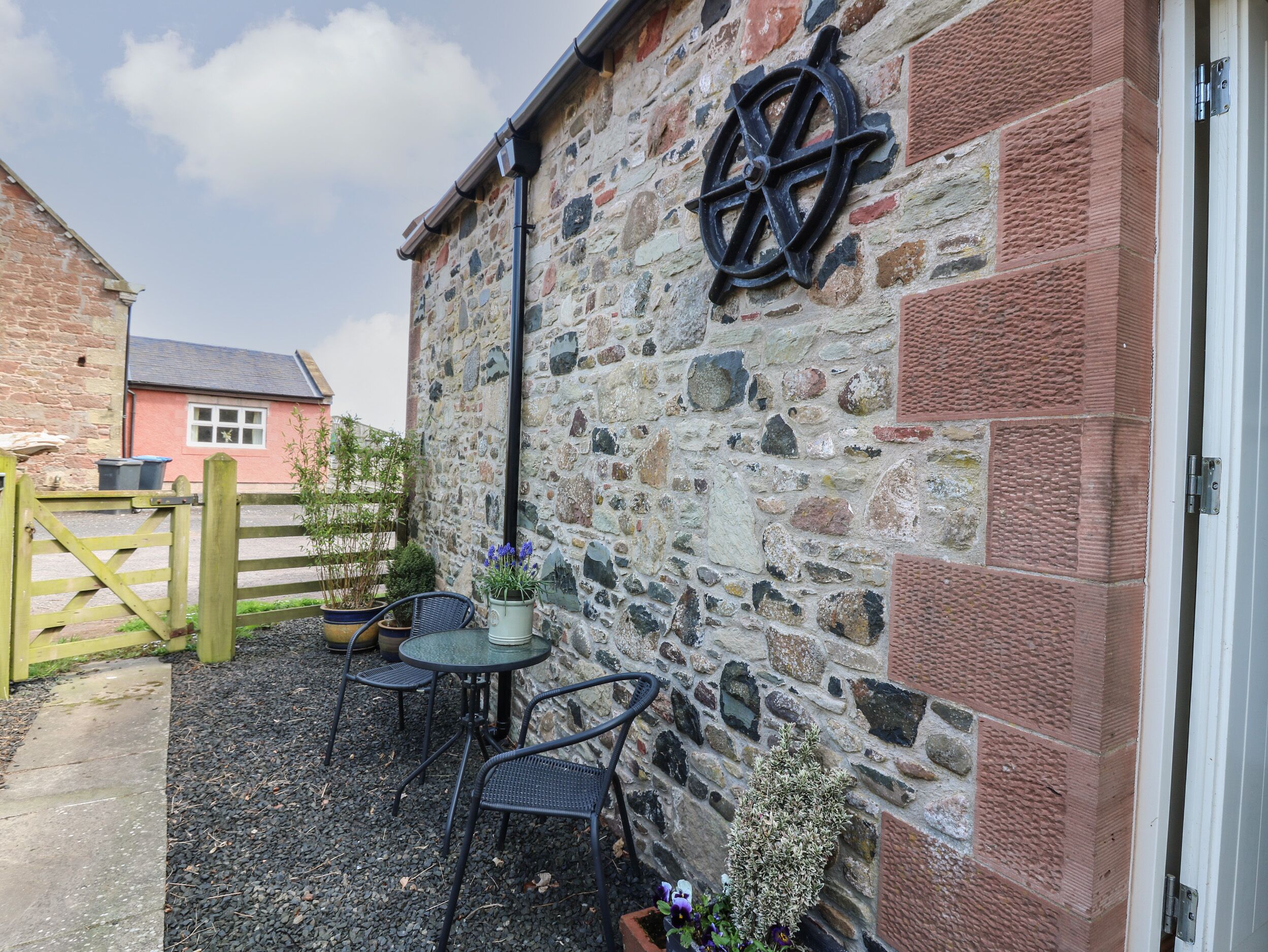 屋外ダイニングエリア