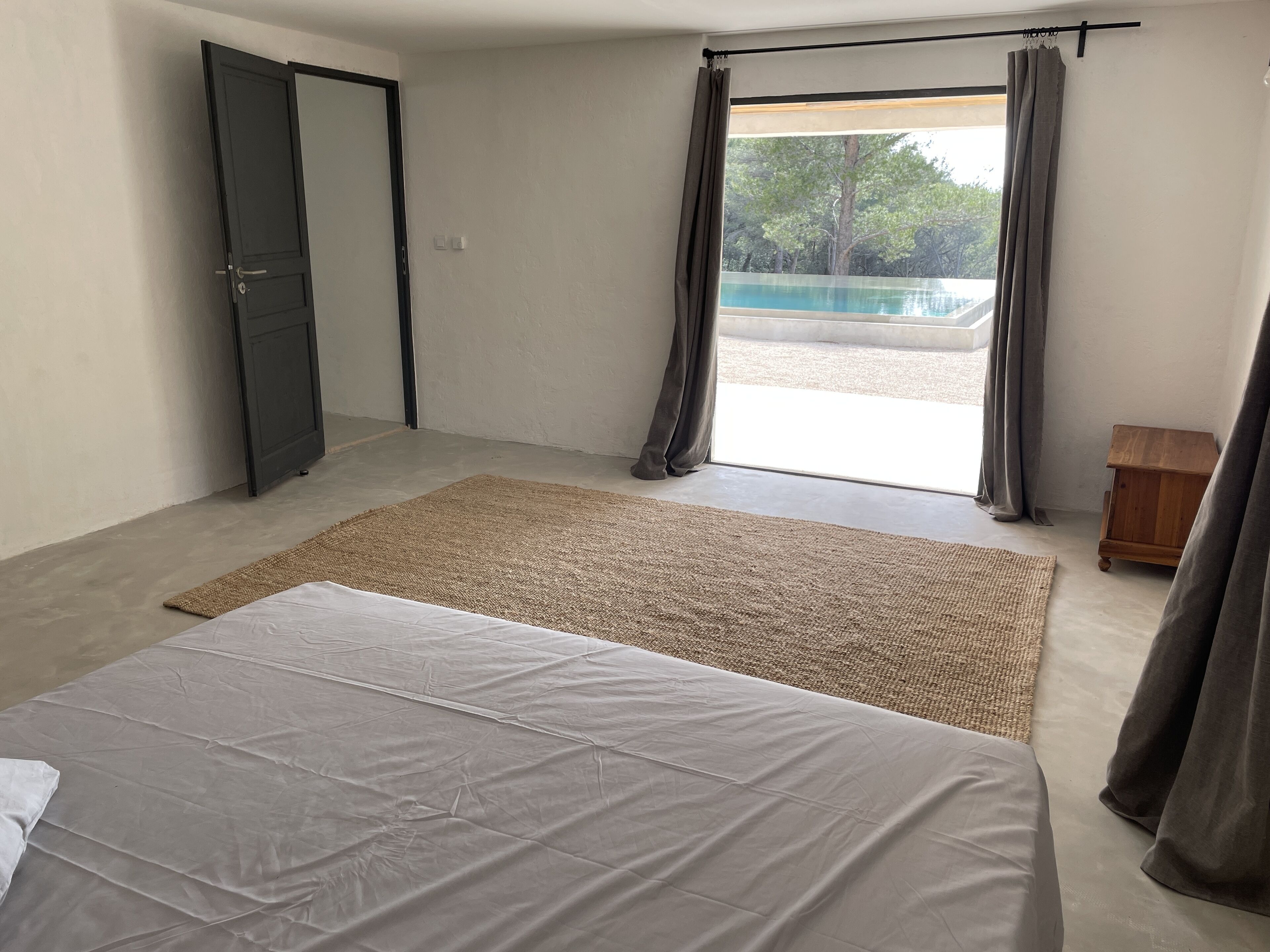 6 makuuhuonetta, työpöytä, silitysrauta/-lauta, ilmainen Wi-Fi