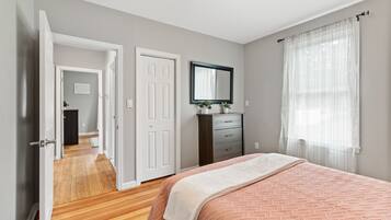 3 chambres, bureau, fer et planche à repasser, Wi-Fi gratuit