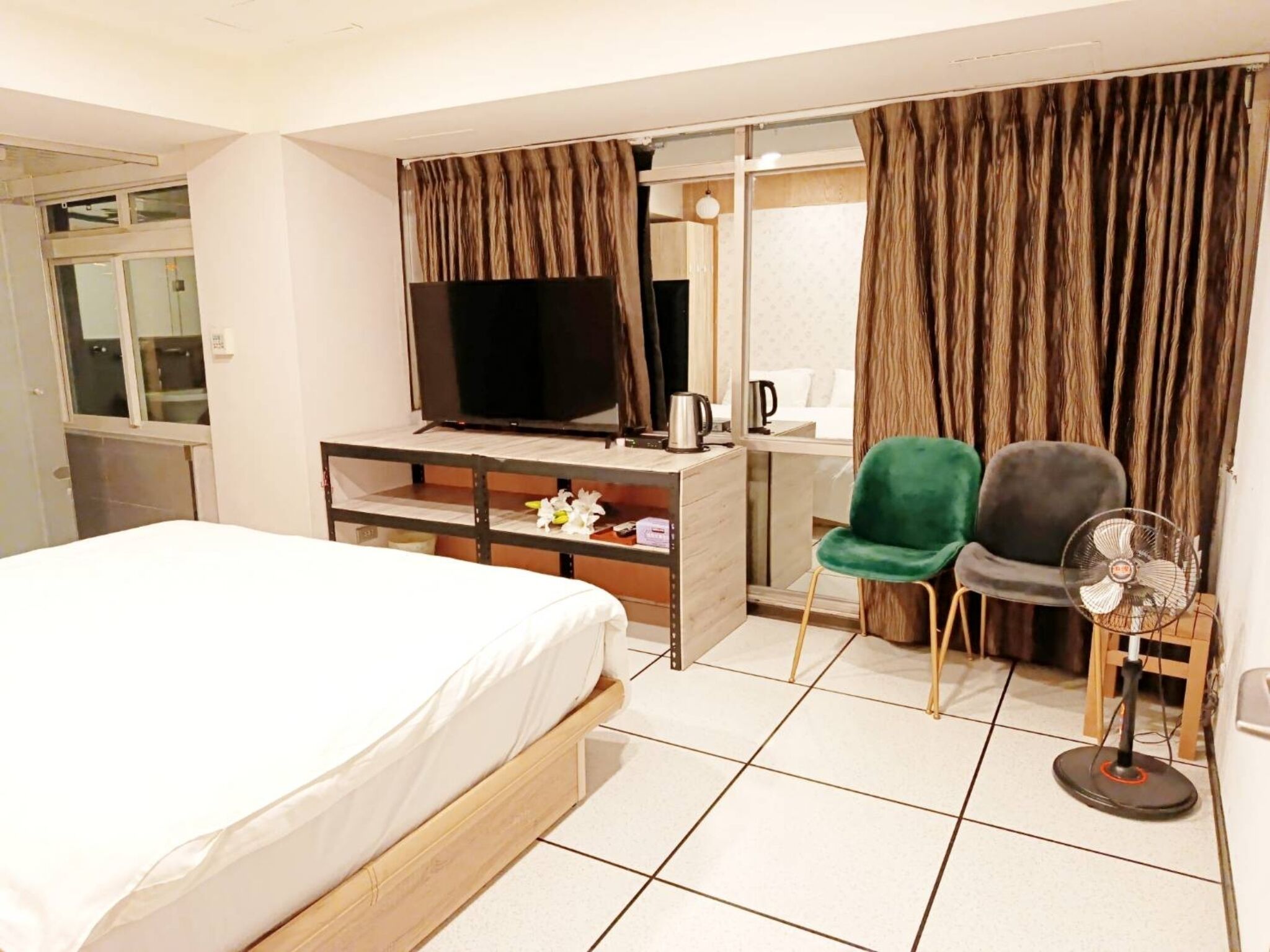 1 bedroom, iron/ironing board, WiFi, bed sheets