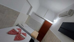 Habitación triple tradicional | Wifi gratis y ropa de cama 