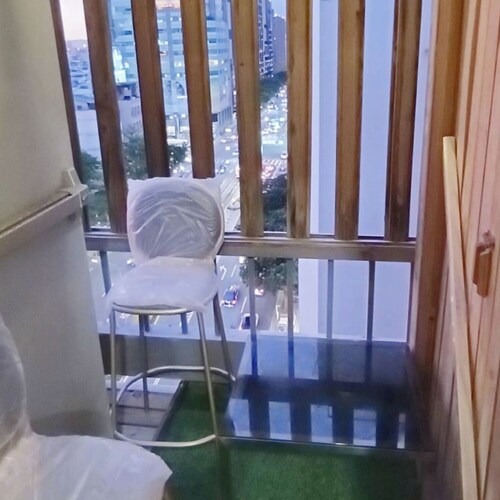 【MRT Premium Room with Window and Balcony】Monthly Stay