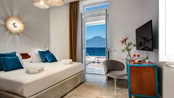 3 bedrooms, bed sheets