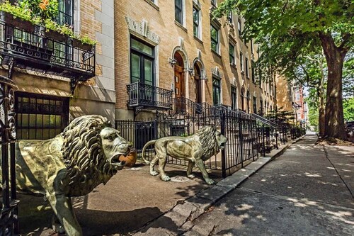 Modern Townhouse in Historic Harlem