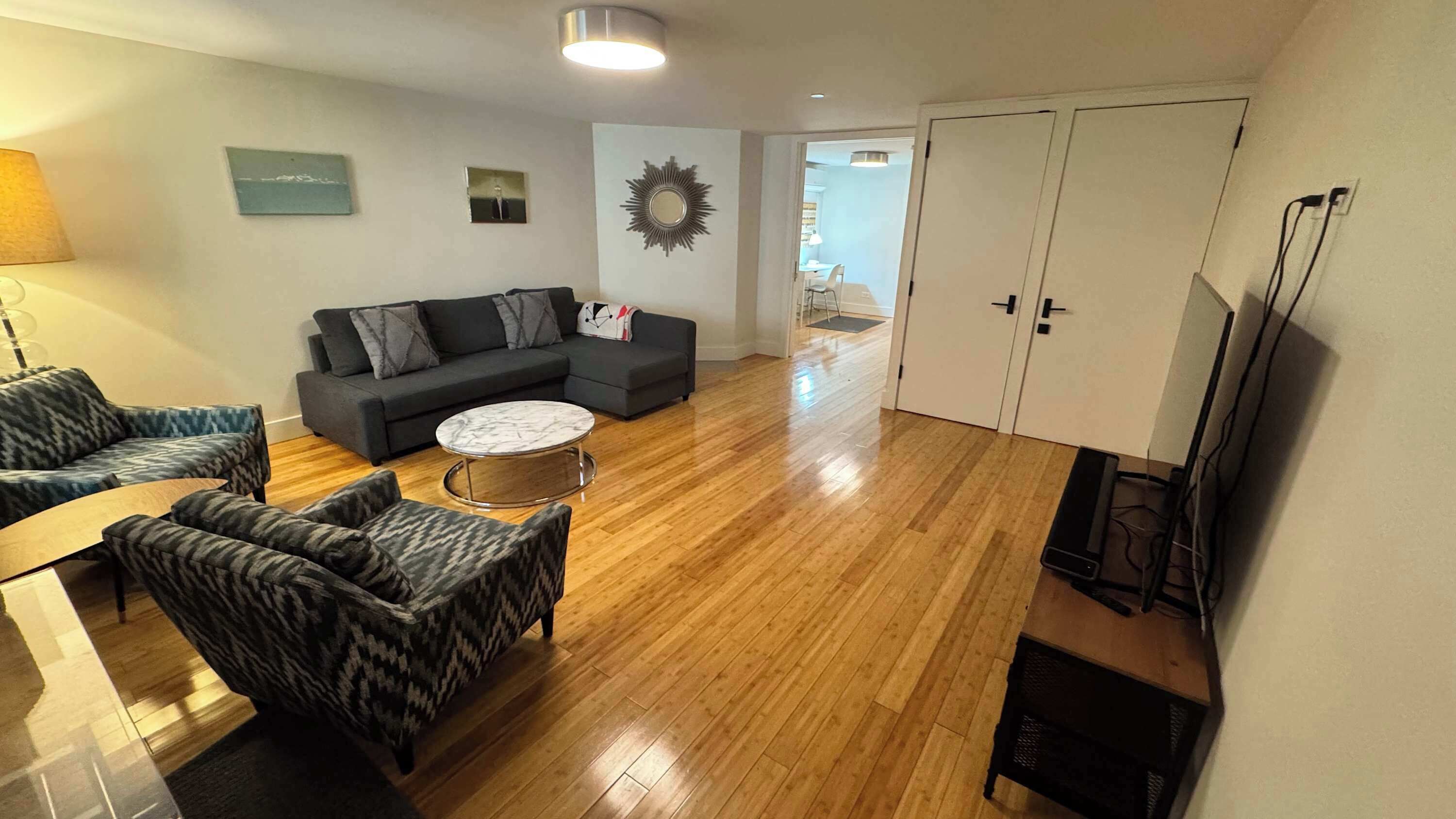 Télévision, espaces bureaux