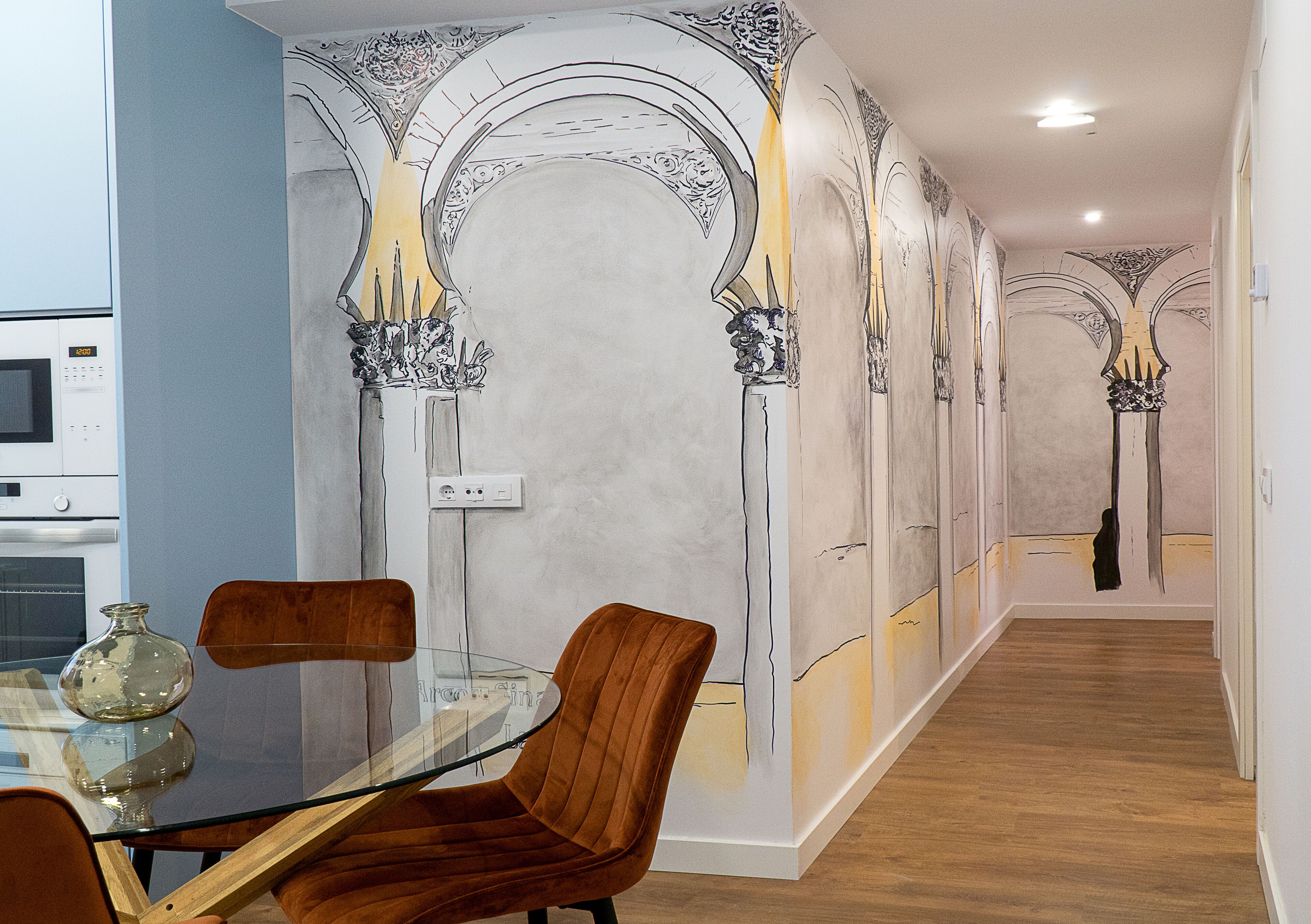 Full-size fridge, microwave, oven, stovetop