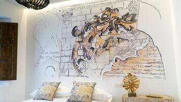 Exclusive Apartment | 3 bedrooms, desk, iron/ironing board, free WiFi