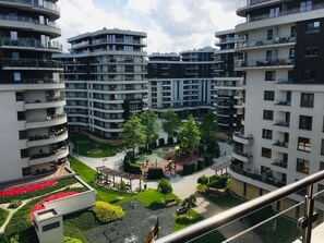 المنطقة المحيطة بالمنشأة