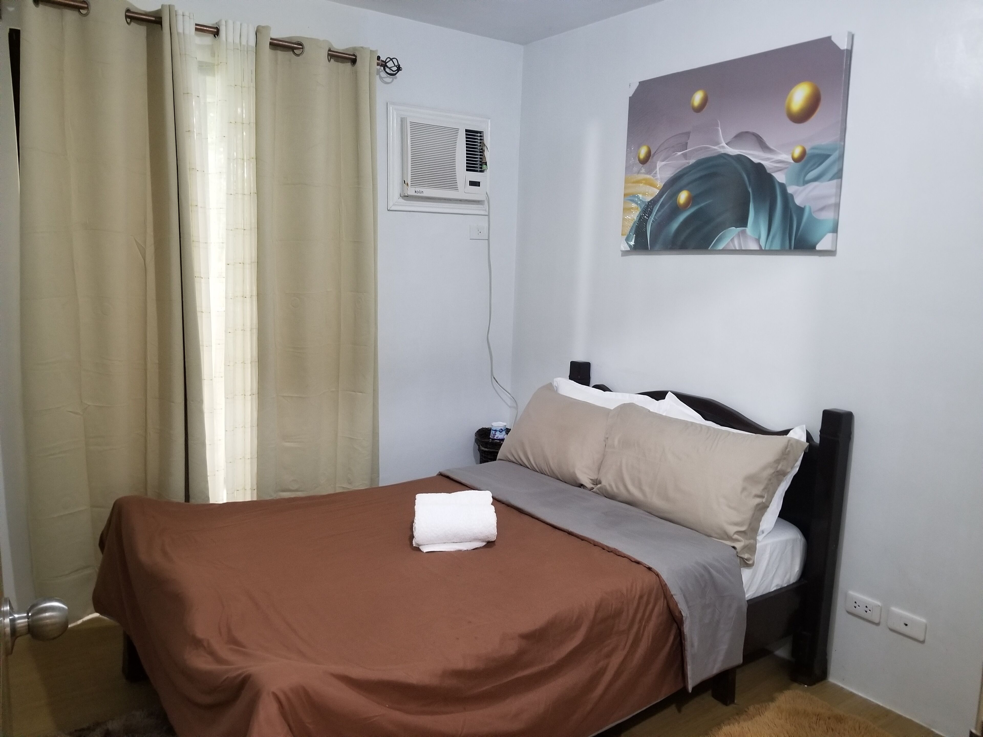 2 dormitorios, tabla de planchar con plancha, wifi y ropa de cama