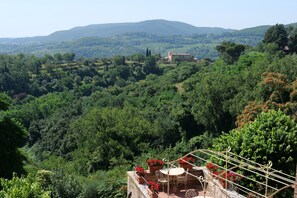View from property - Delcorto Suites (Montepulciano)