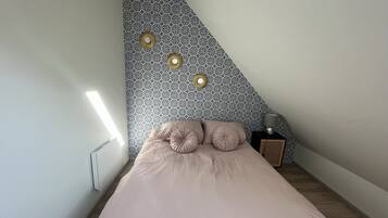 4 bedrooms, iron/ironing board, travel crib, WiFi