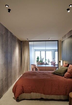 3 chambres, fer et planche Ă repasser, Wi-Fi, draps fournis