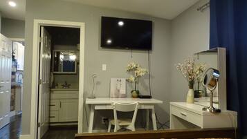 1 habitación, escritorio, tabla de planchar con plancha y wifi gratis