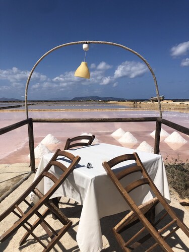 Cozy apartment located in the characteristic alleys of downtown Trapani