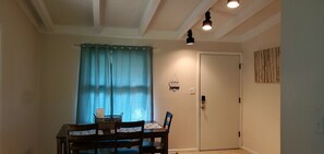 Dining - Overflow Overland Peaceful Home w/Washer + Kitchen (Overland Park)