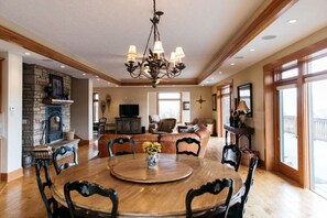 Interior - Scenic Mountain Retreat in Fraser (Granby)