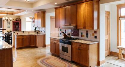 Scenic Mountain Retreat in Fraser