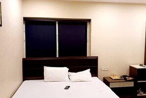 Deluxe Room | 1 bedroom, free WiFi - Hotel HMS Palace (Golmuri)