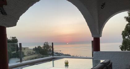 Stunning Sea Views From Villa, 10 Minute Walk to Beach