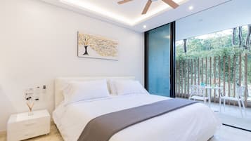 Departamento básico | 1 habitación, caja de seguridad en la habitación y escritorio