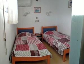 2 chambres, fer et planche à repasser, lit parapluie, Wi-Fi