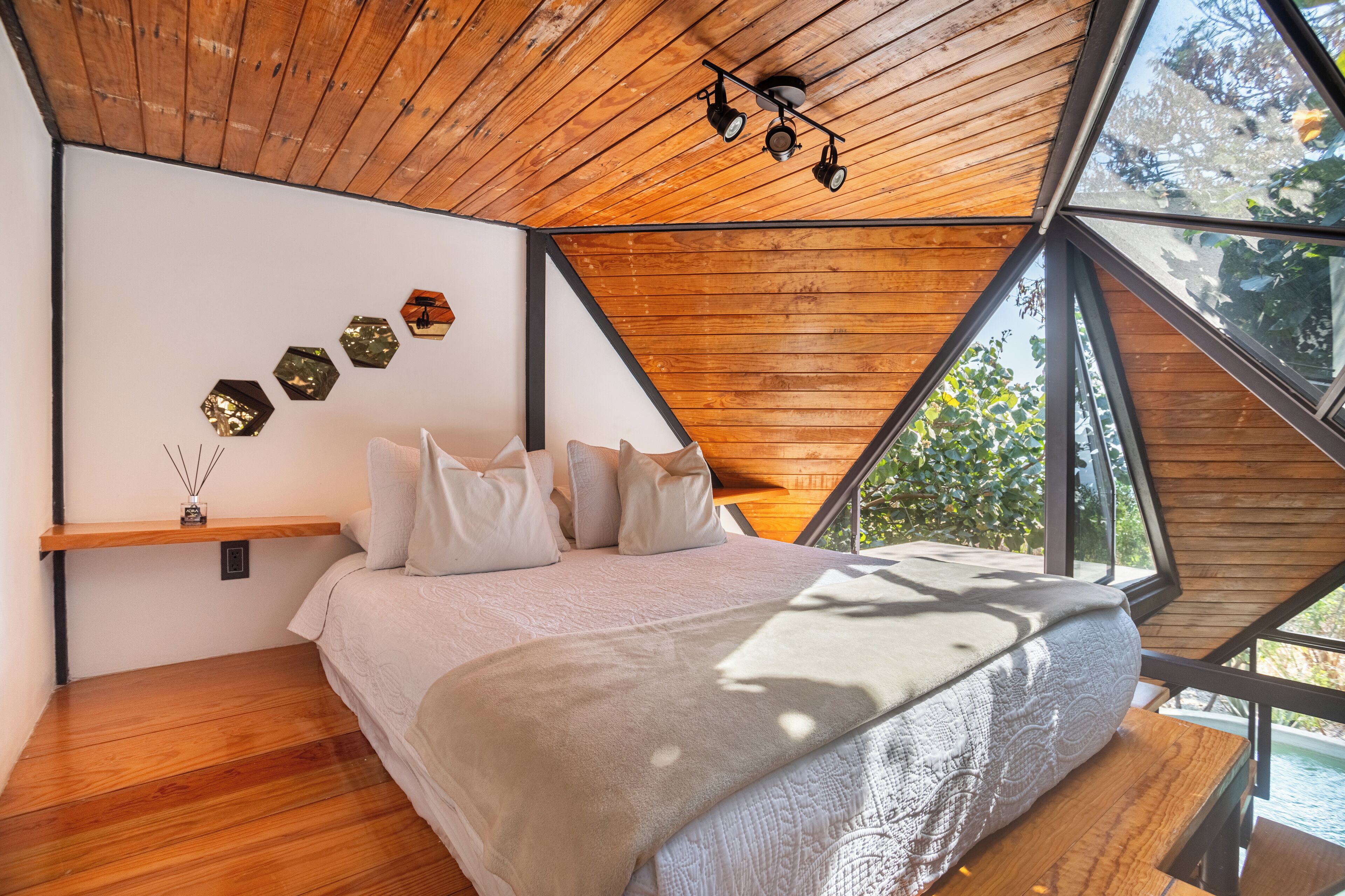 Cabane Exclusive, vue montagne | 1 chambre, couette en duvet d'oie, minibar, draps fournis