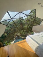 Exclusive-mökki | 1 makuuhuone, untuvapeitot, minibaari, vuodevaatteet