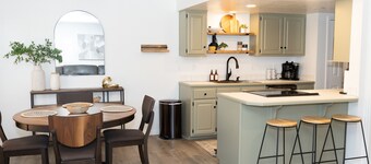 Lake Havasu: Project Relax - Recently Renovated! Pool & Spa - Amazing Location