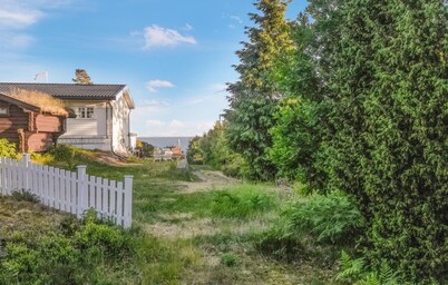 Amazing home in Drøbak with kitchen