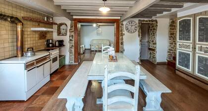 Belle maison de 4 chambres Ă Champoly