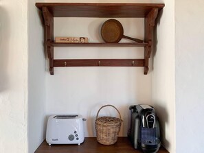 Interior - Casas de Campo do Castro da Cola - Casa do Moinho Este (Ourique)