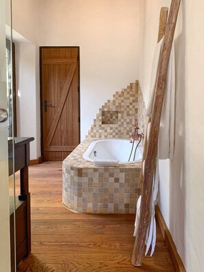 Hair dryer, towels, soap, shampoo - Casas de Campo do Castro da Cola - Casa do Moinho Este (Ourique)