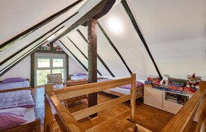 4 bedrooms, in-room safe, iron/ironing board, travel crib