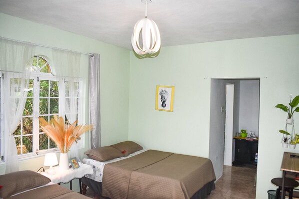 2 soveværelser, skrivebord, strygejern/strygebræt, gratis Wi-Fi