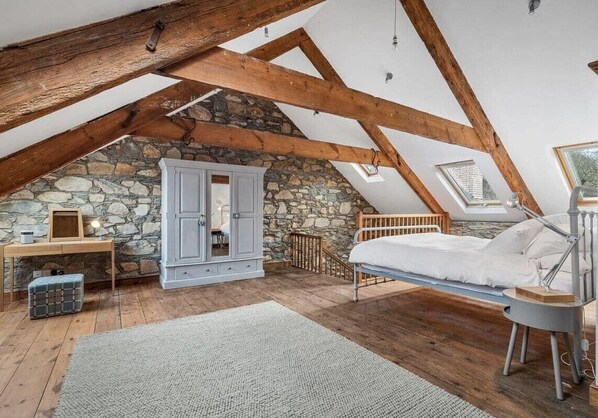 4 Schlafzimmer, Bügeleisen/Bügelbrett, Reisekinderbett, kostenloses WLAN