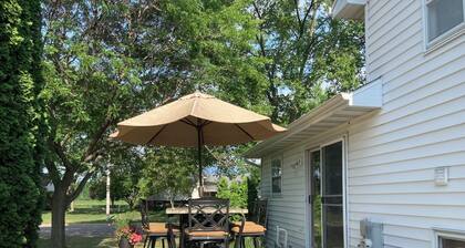 EAA 4 Bedroom House Rental - 15 minutes from EAA, Oshkosh, WI