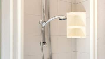 Shower, bidet, towels