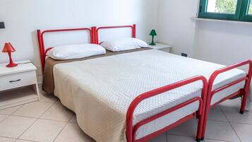 1 sovrum och sÀngklÀder