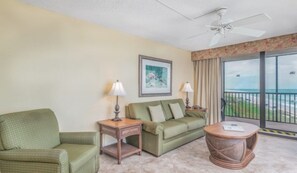 Living area - Ocean Front Two Bedroom Condo, Florida 3454281 (Jensen Beach)