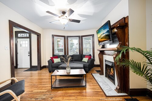 Spacious 4BD 2BA Home Near OSU