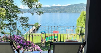 Bnbook Casa Luccio Vista lago-Ispra