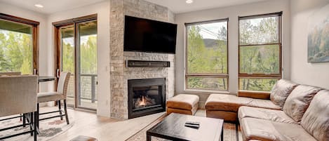 Televisión, chimenea