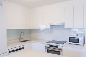 Fridge, microwave, oven, dishwasher