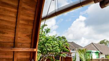 Cabaña Deluxe, no fumadores, vistas al jardín | Terraza o patio