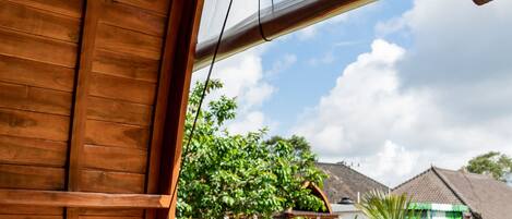 Deluxe-Ferienhütte, Nichtraucher, Gartenblick | Terrasse/Patio