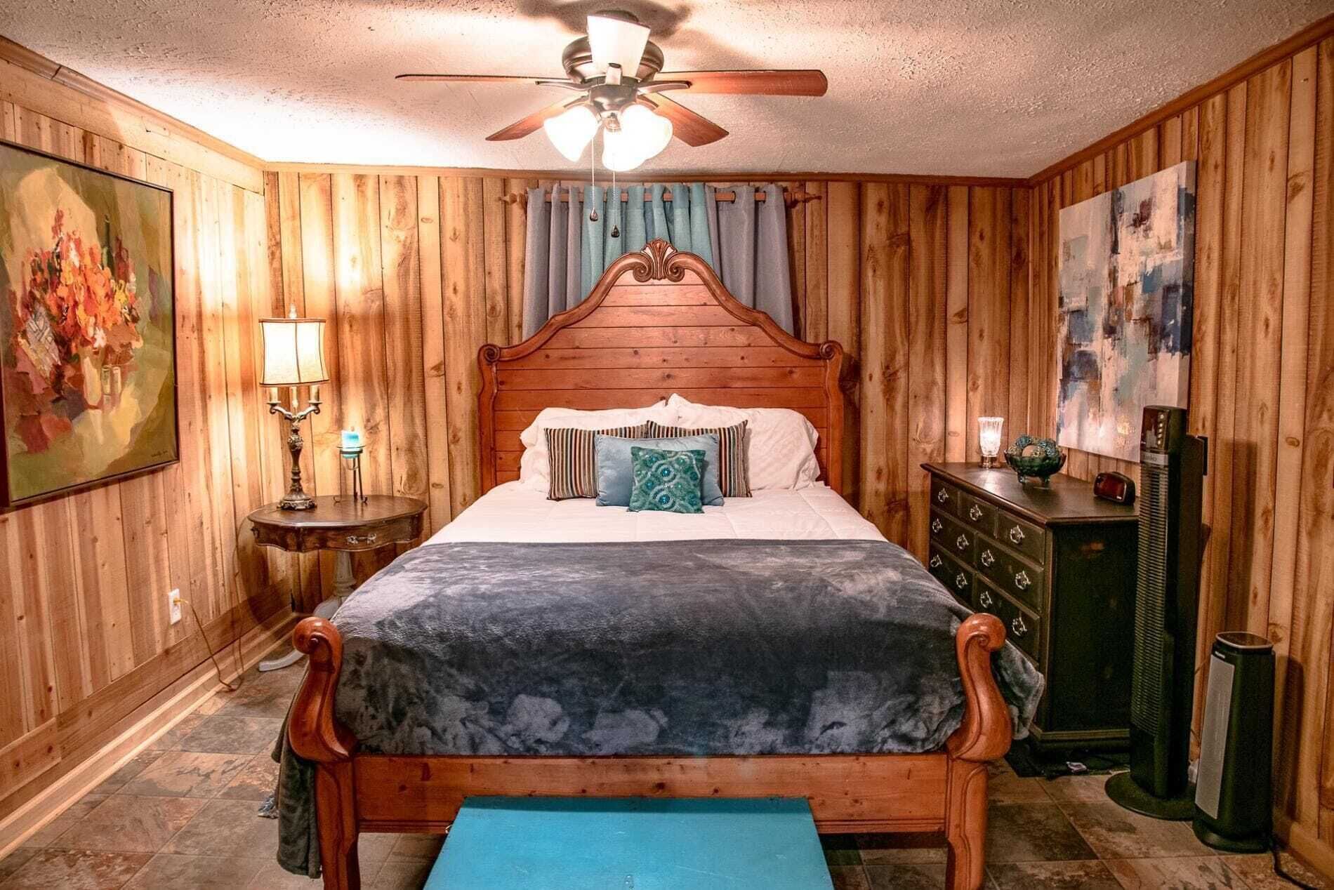 3 bedrooms, free WiFi, bed sheets